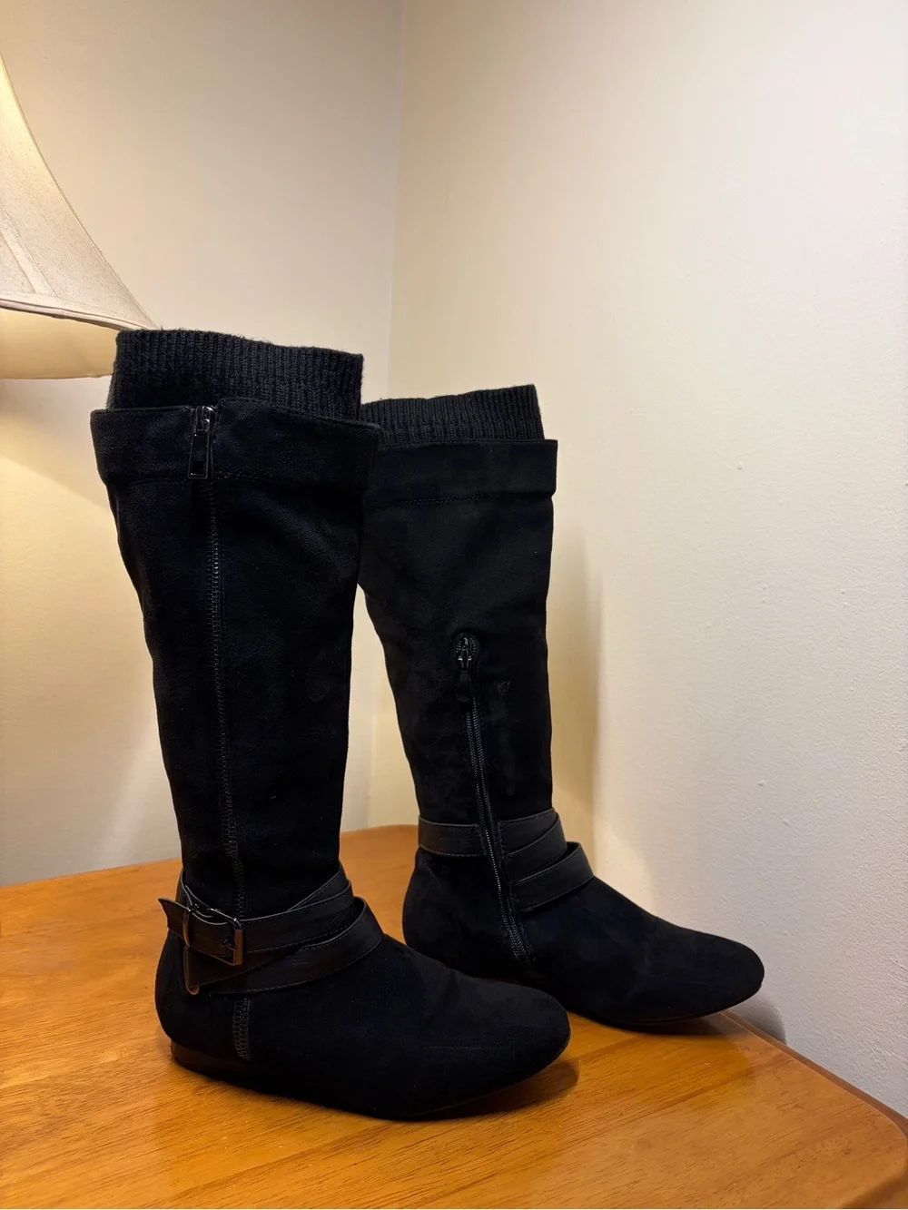 Classic Black Knee-High Women's Boots